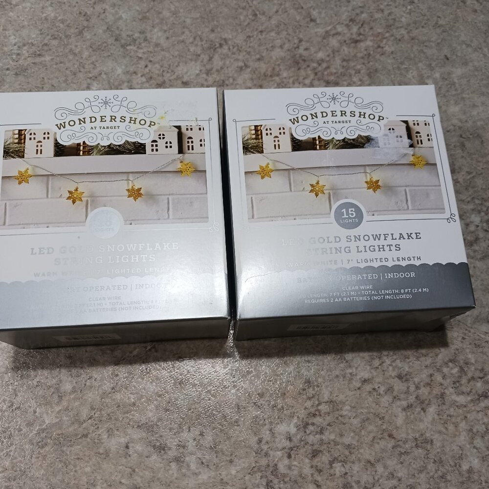 2 Wondershop led Gold snowflake string lights